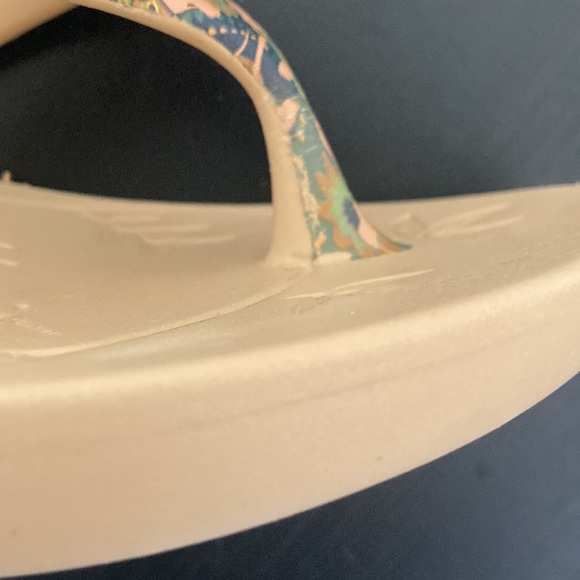 Alegria flip flops Size 37 tan with floral print - Picture 6 of 6